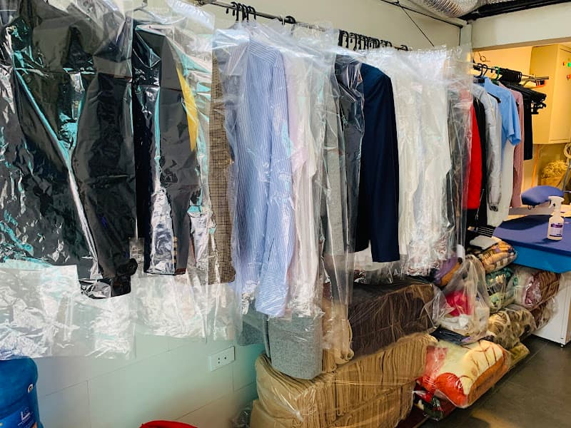 Ảnh bìa Giặt là Bibi (Bibi laundry)