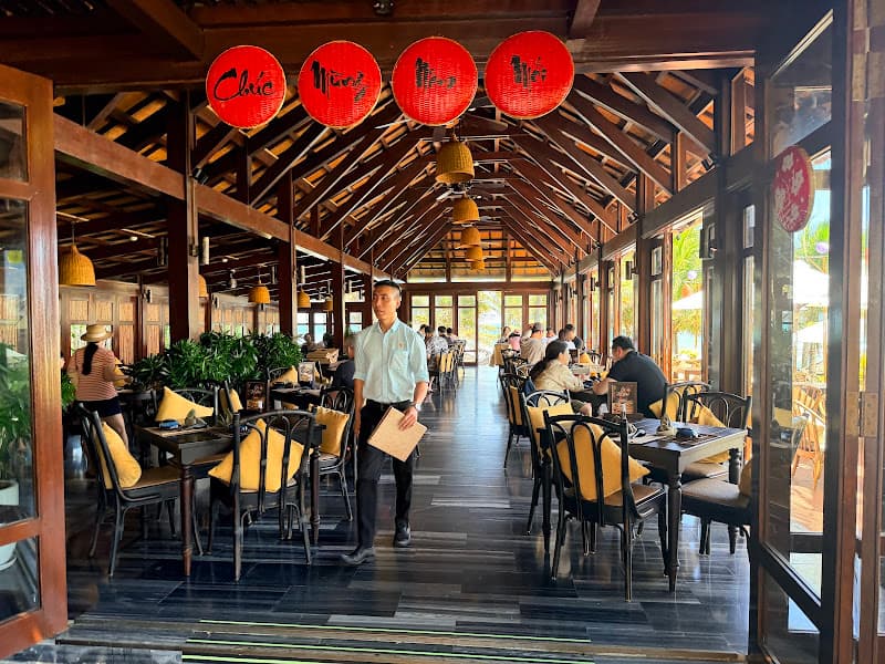 Ảnh bìa Nhà hàng Làng Việt