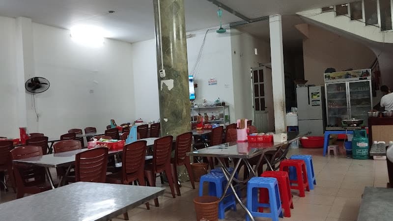 Phở gà cô Tơm -289 Nguyễn Huệ-Lào Cai