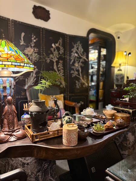 Hình ảnh Dong Kinh House (Tea & Coffee) Số 6 Yên Ninh Ba Đình - Hà Nội - 2