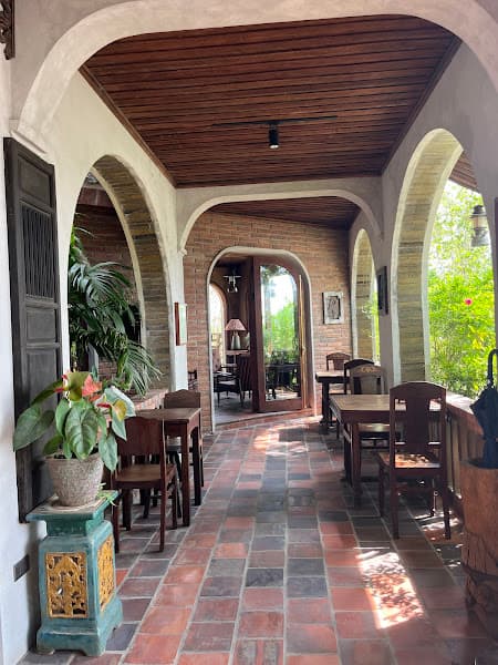 Ảnh bìa Coffee Ê đê