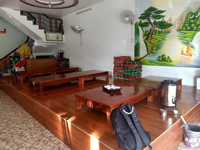 Hình ảnh Nhà Hàng Đồng Khởi - Cơm Tám - Lẩu - Nướng Không Khói - 8