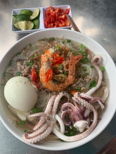 Hình ảnh Bánh Mì xíu mại Hồng hoa ( Yến) - 3