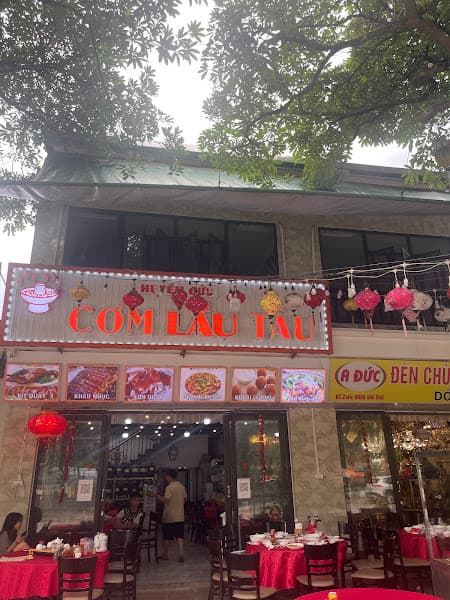 Ảnh bìa NHÀ HÀNG HUYỀN ĐỨC