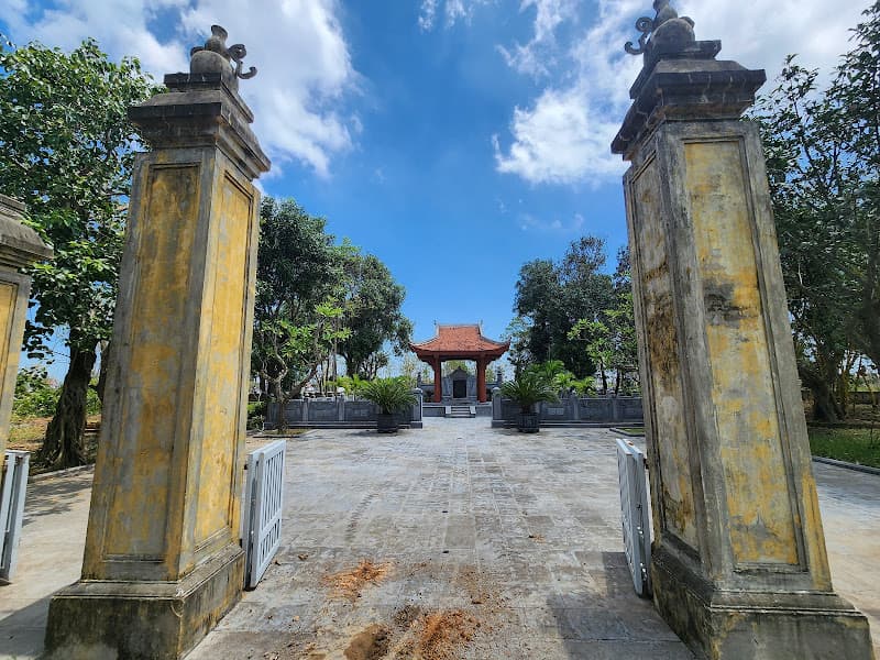 Hình ảnh Lăng mộ Đại Thi Hào Nguyễn Du - 3