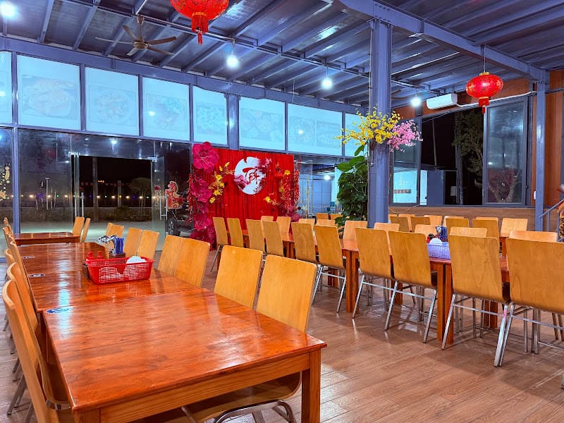 Nhà hàng Giang Sơn Quán - Hồ Tràm