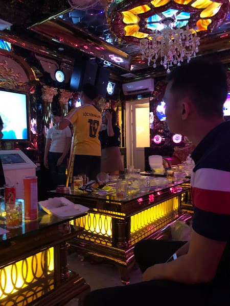 Hình ảnh Karaoke Lợi Trang 2 - 3