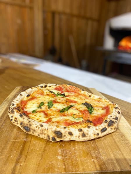 Hình ảnh Muoi Pizza - Pizza lò củi men tự nhiên - 3