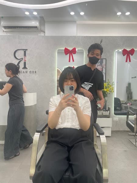 Hình ảnh Red Hair SaLon - Hair Salon Long Biên - 2
