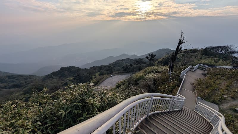 Hình ảnh Đỉnh Phia Oắc 1931m - 5