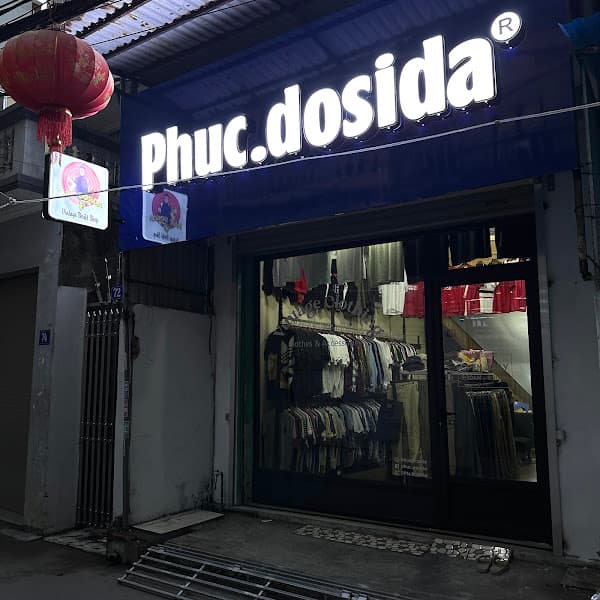 Phuc.Dosida ( Vintage Thrift Shop )