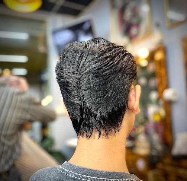 Hình ảnh Tiệm tóc nam 95&96 Cà Mau - 2