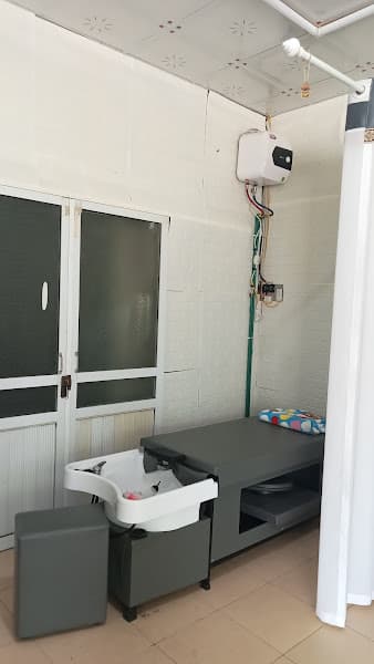 Hình ảnh Tiệm cắt tóc Hair Salon Tuấn Vũ - 3