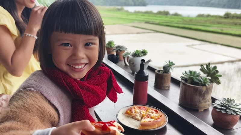 Hình ảnh CHIN Coffee and More - 2