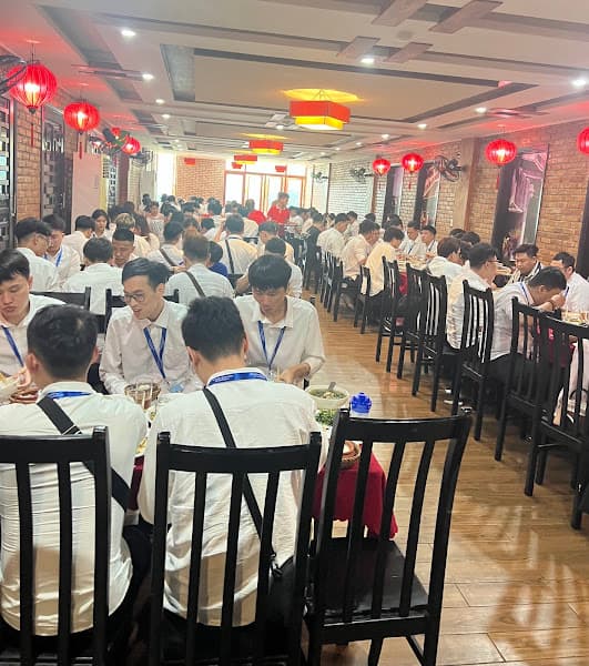 Cơm Niêu Nhà Đỏ