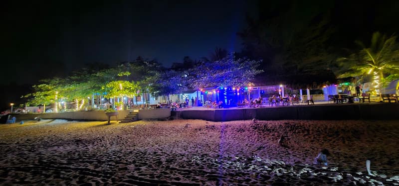 Hình ảnh Nhà Hàng Phố Biển , Bãi Tắm Quỳnh Lập ,Hoàng Mai ,Nghệ An. - 5