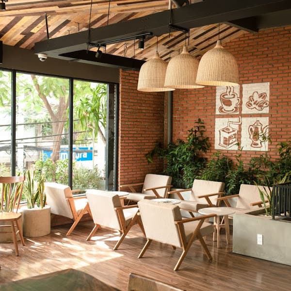 The Coffee House 2000