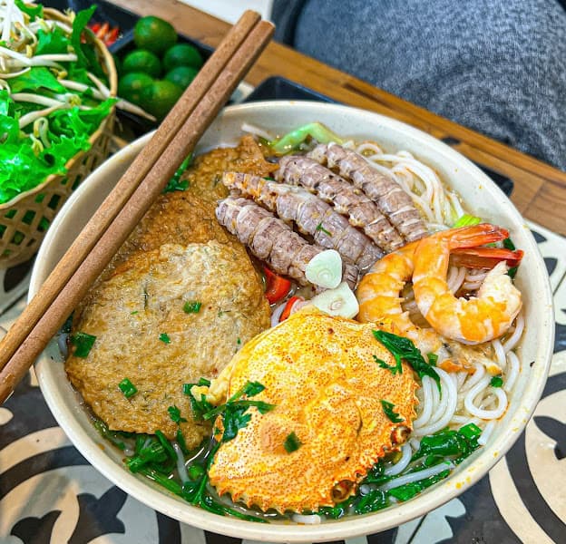 Hình ảnh Tiệm Ăn No 197 Hoàng Cầu - 2