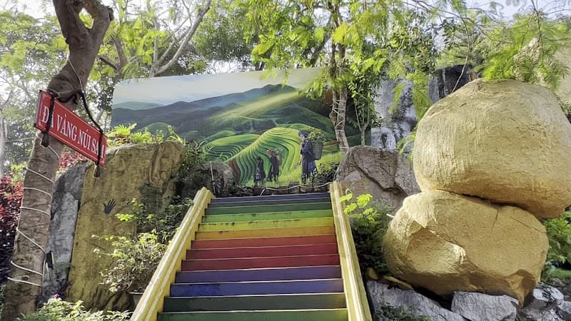 Hình ảnh Cáp treo Núi Sam - 3