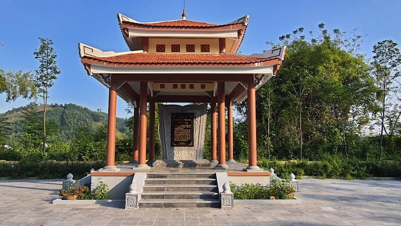 Hình ảnh Khu Di tích Bác Hồ (thôn Ngòi) - 4