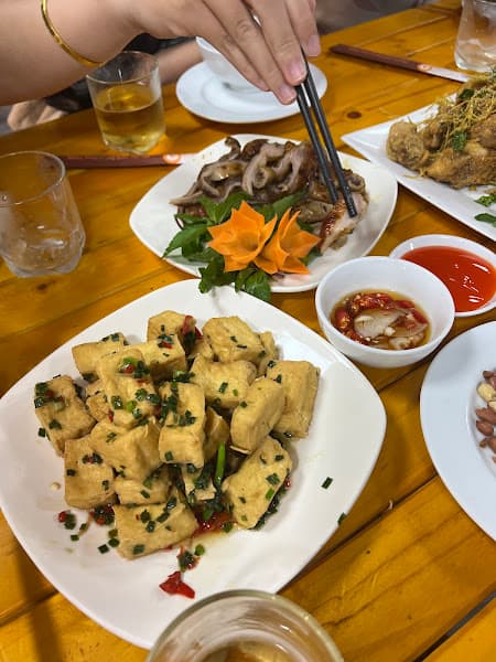 Hình ảnh Nhà hàng Vườn Bia Việt Trì, SÂN BÓNG VƯỜN BIA VIỆT TRÌ - 3