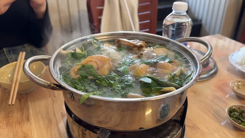 Hình ảnh Lẩu Gà Lá É TAO NGỘ - 02 Phạm hồng thái ( Quán Nhi) - 2