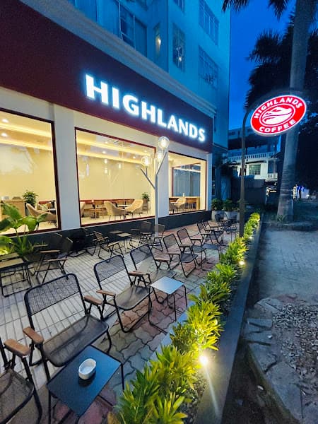 Ảnh bìa Highlands Coffee Ong Ich Khiem 2 DNG