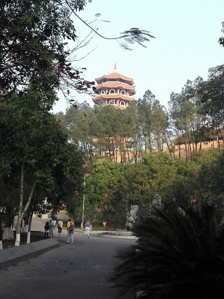 Hình ảnh Nhà bia tưởng niệm T.N.X.P Toàn Quốc - 4