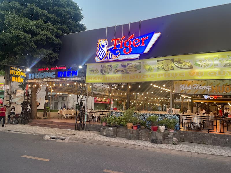 Nhà Hàng Hương Biển