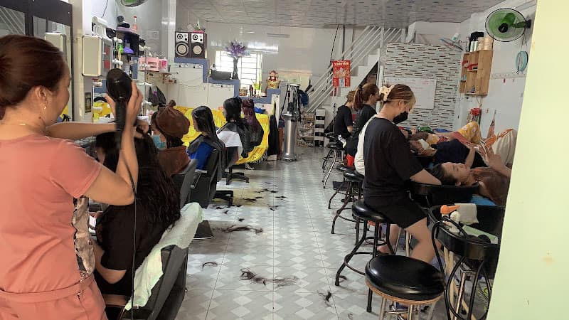Hình ảnh SALON KIM HIỀN ( chợ Mỹ Xuyên ) - 4