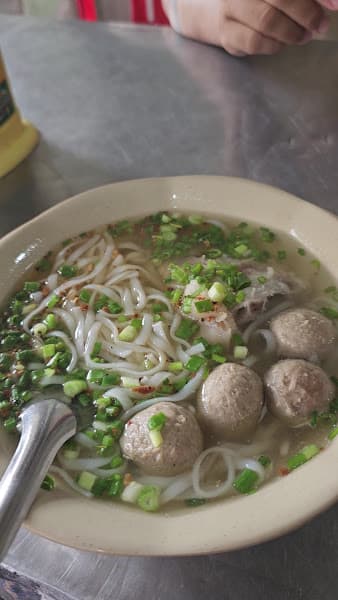 Hình ảnh Bánh canh Vĩnh Trung Út Oanh Na - 4