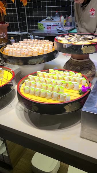 Hình ảnh Buffet Hải Sản Cửu Vân Long Thái Hà - 3