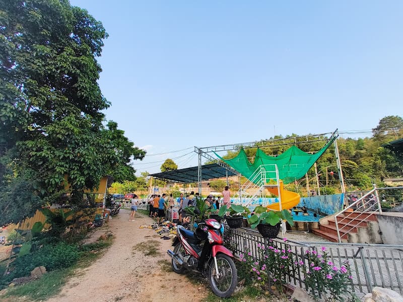 Hình ảnh Hồ câu bể bơi Hồng Anh - 2