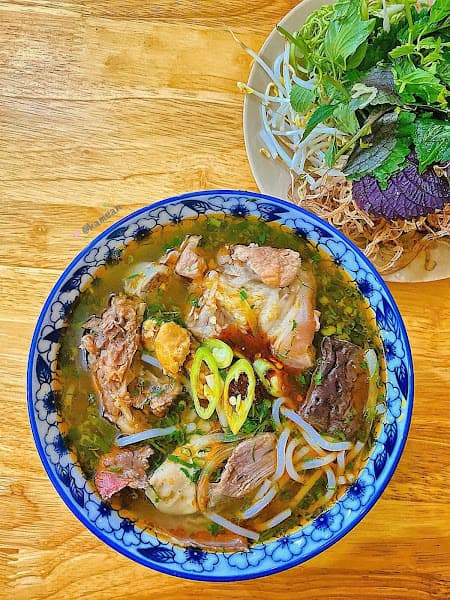 Hình ảnh Bún bò huế Phong Béo - 4