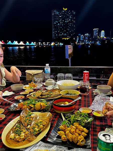 Hình ảnh Hải sản Địa Phương Vien Ho - Local seafood restaurant - 5