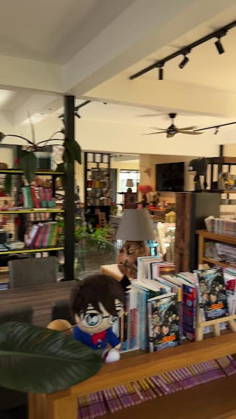 Hình ảnh 99 Books & Café - Tiệm cà phê sách đầu tiên tại Di Linh - 2