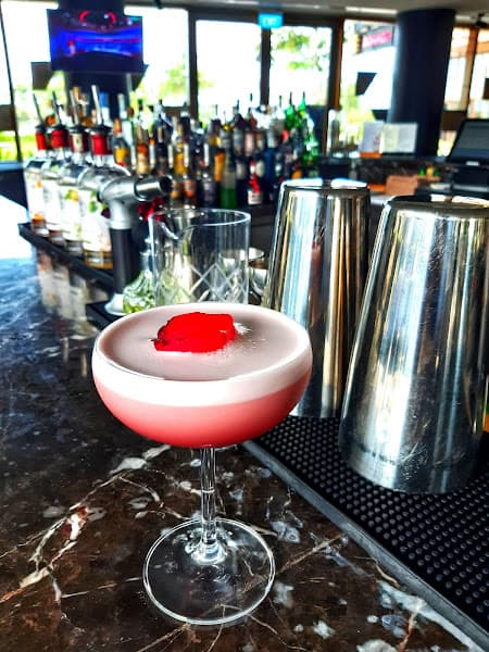 Hình ảnh American Lounge & Bar - 3