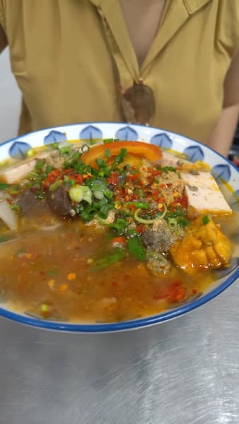 Hình ảnh Út - Bún riêu cua thập cẩm Sài Gòn - 2