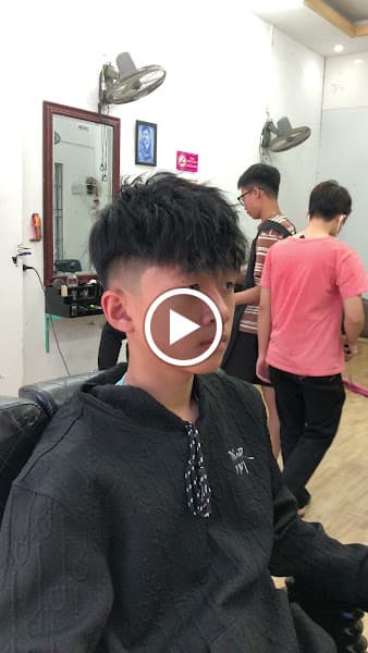 Hình ảnh Tuấn Tàu Barber Shop - 5