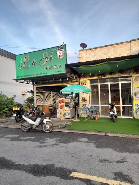 Ảnh bìa Chay Phương Loan