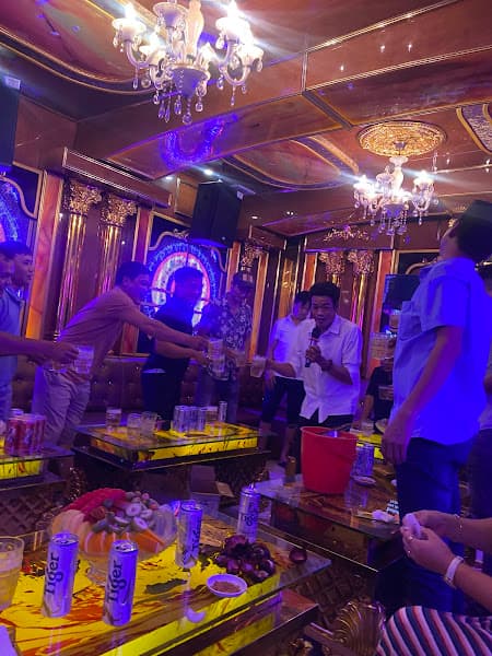 Hình ảnh Karaoke Hoàng Đạt - 2