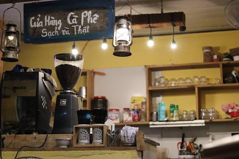 Hình ảnh Tiệm cà phê Nhà Tôn - 318 Nguyễn Sinh Cung - 3