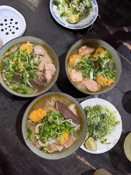 Hình ảnh Gánh Bún Bò Huế Cậu Út - 2