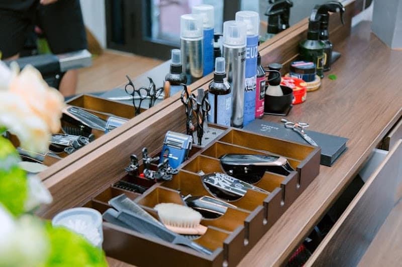 Ảnh bìa Tiệm tóc 868