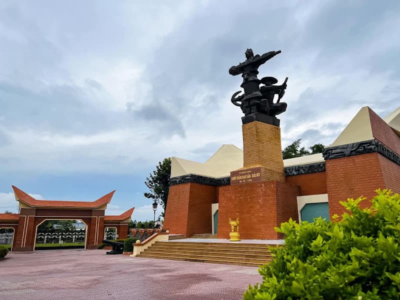 Ảnh bìa Di tích lịch sử Rạch Gầm - Xoài Mút