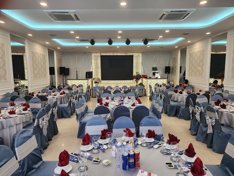 Nhà hàng Hải Sản Biển Dương 6 - Cách Mạng Tháng Tám