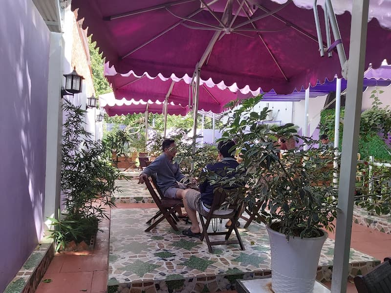 Ảnh bìa Cà phê R&R và Karaoke Yến Quang