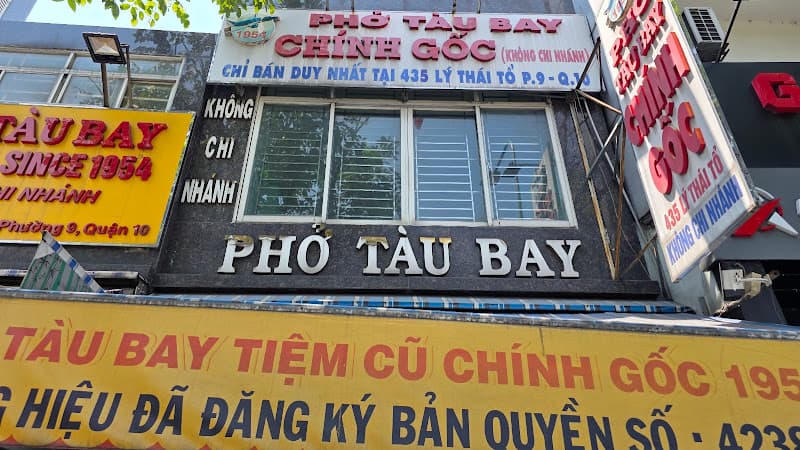 Phở Tàu Bay