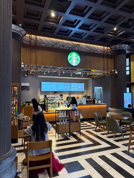 Hình ảnh Starbucks Cảng Quốc Tế Hạ Long - 2
