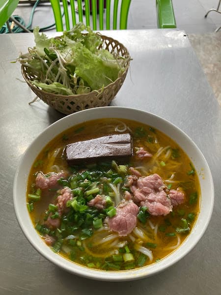 Hình ảnh Bún bò Huế O Hồng - 2